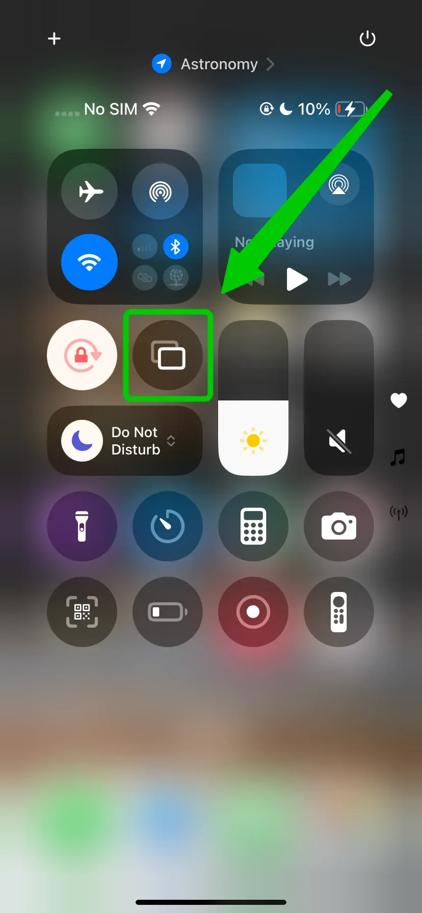 Screen mirroring feature in the control center
