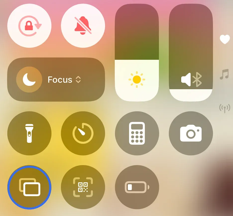 Screen Mirroring feature on iPhone