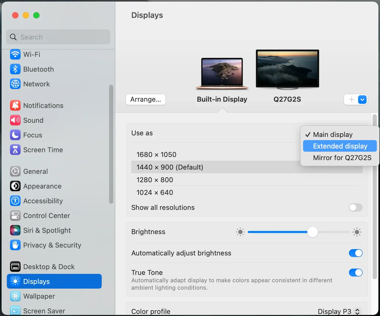 adjust display settings on MacBook Air