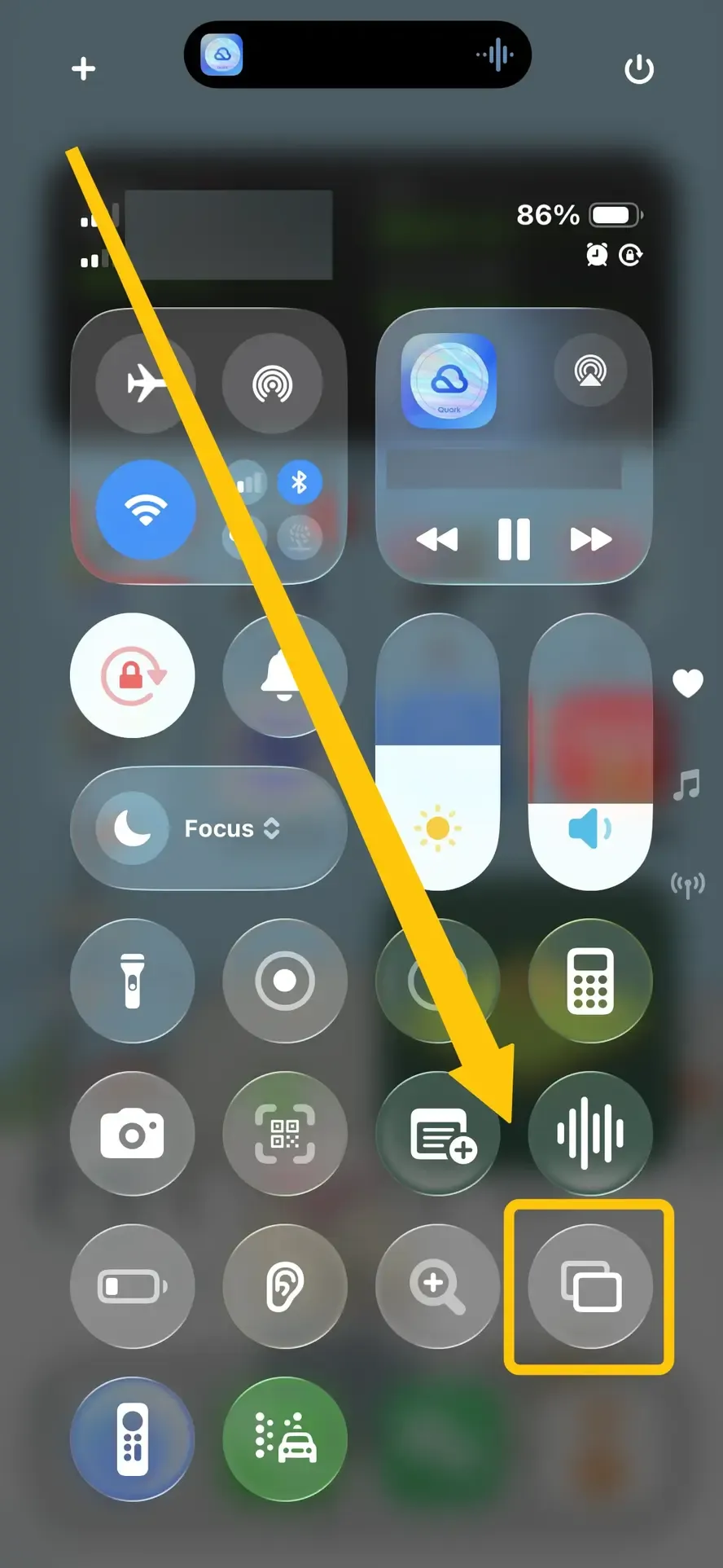 Screen Mirror button in iPhone's Control Center